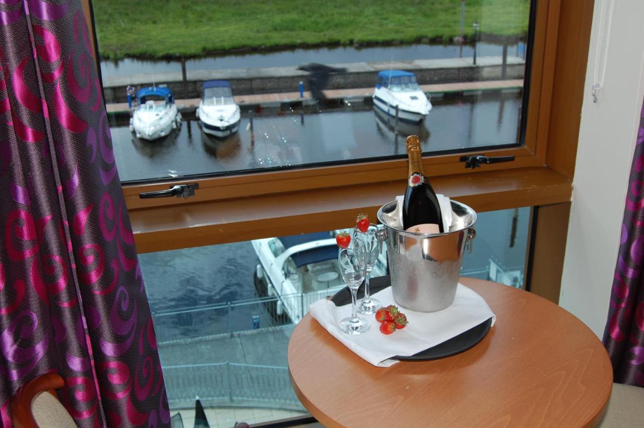 Leitrim Marina Hotel Carrick-on-Shannon Exterior photo