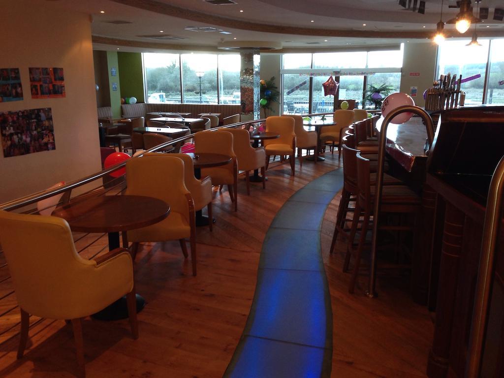 Leitrim Marina Hotel Carrick-on-Shannon Exterior photo